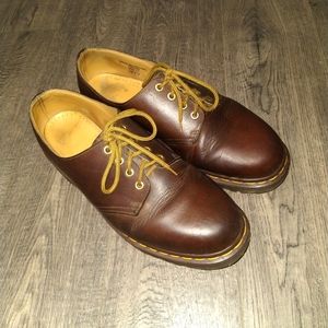 🍁 Dr. Martens Shoes